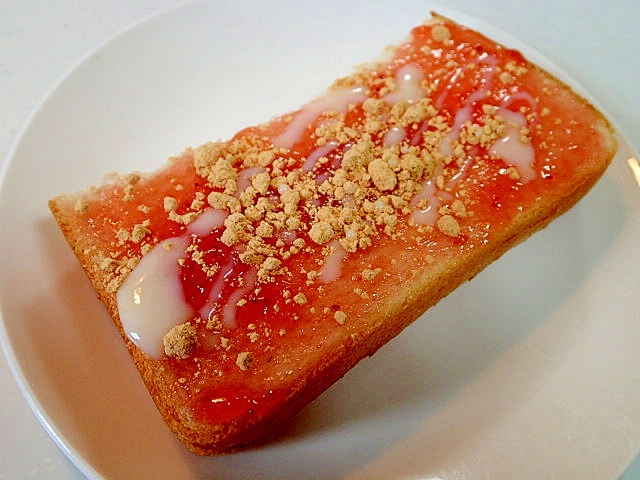 苺ジャムと黄な粉のトースト