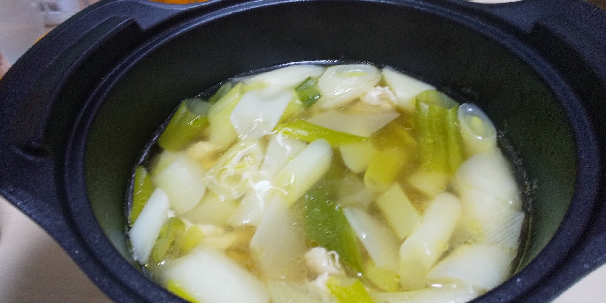 風邪対策、撃退に！ネギと鶏肉の超美味しい簡単スープ
