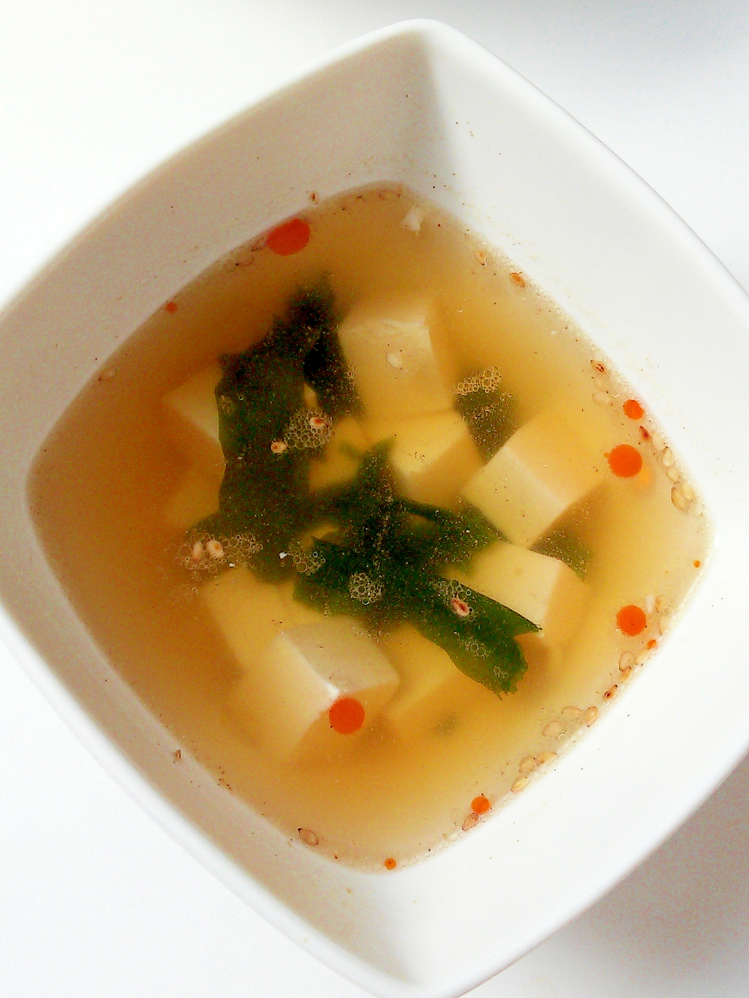 レンジで3分★豆腐とわかめの中華スープ