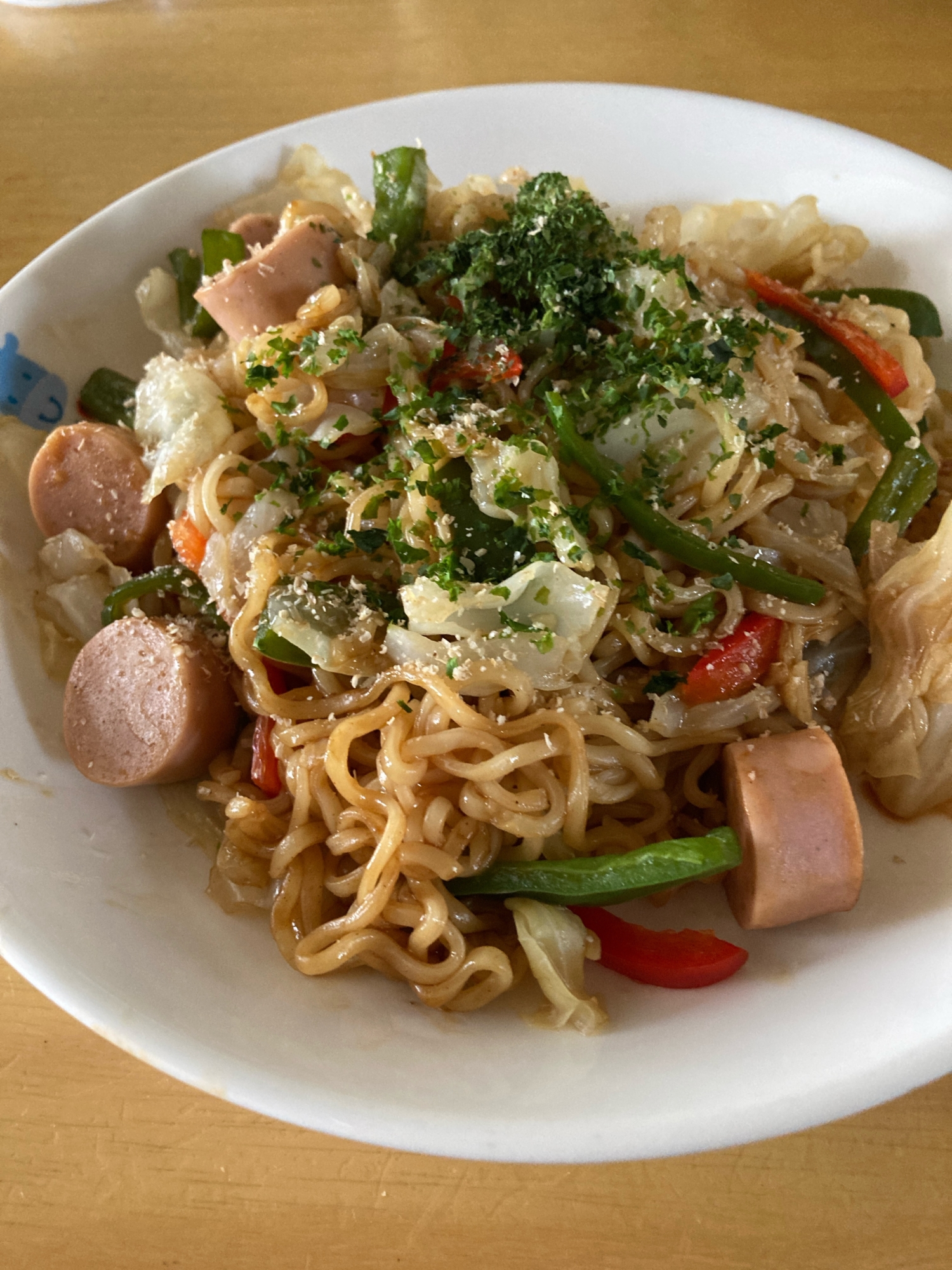 インスタント焼きそばを使ってアルモンデ焼きそば