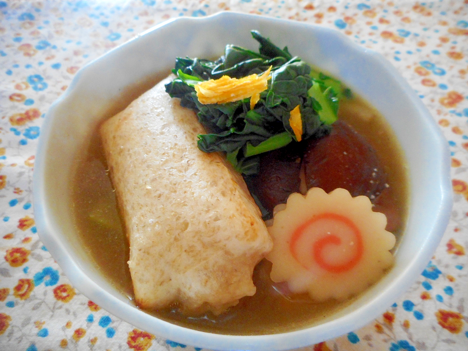 鶏とシイタケの味噌雑煮