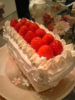 小粒の苺で 四角いショートケーキ レシピ 作り方 By Hottyoi 楽天レシピ