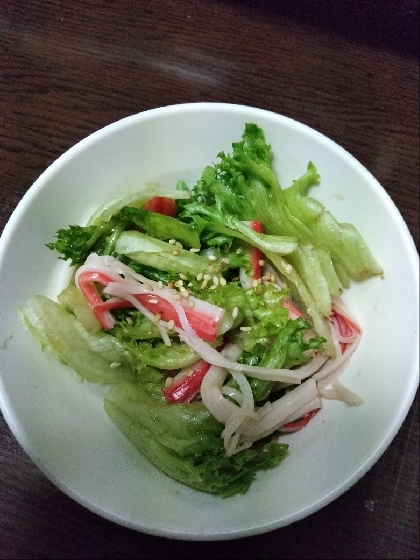 包丁不要♡揉むだけ簡単♡レタスとカニカマのサラダ