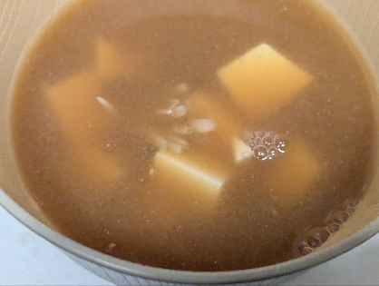 えのきと木綿豆腐の味噌汁（昆布だし・塩麹入り）