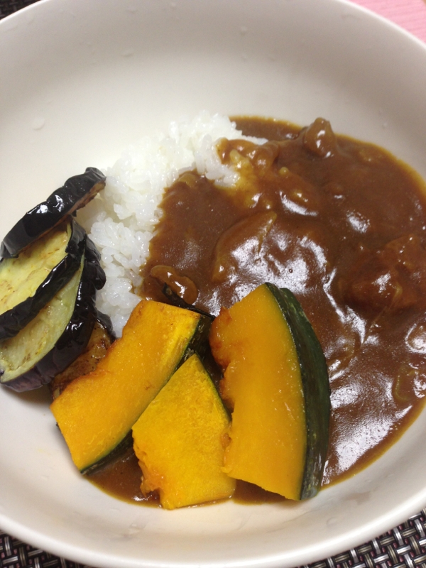 絶品！濃厚牛すじカレー！