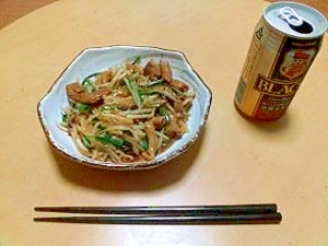 モツとモヤシ炒め