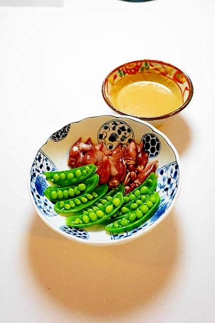 ホタルイカの辛子酢味噌和え スナップエンドウ添え