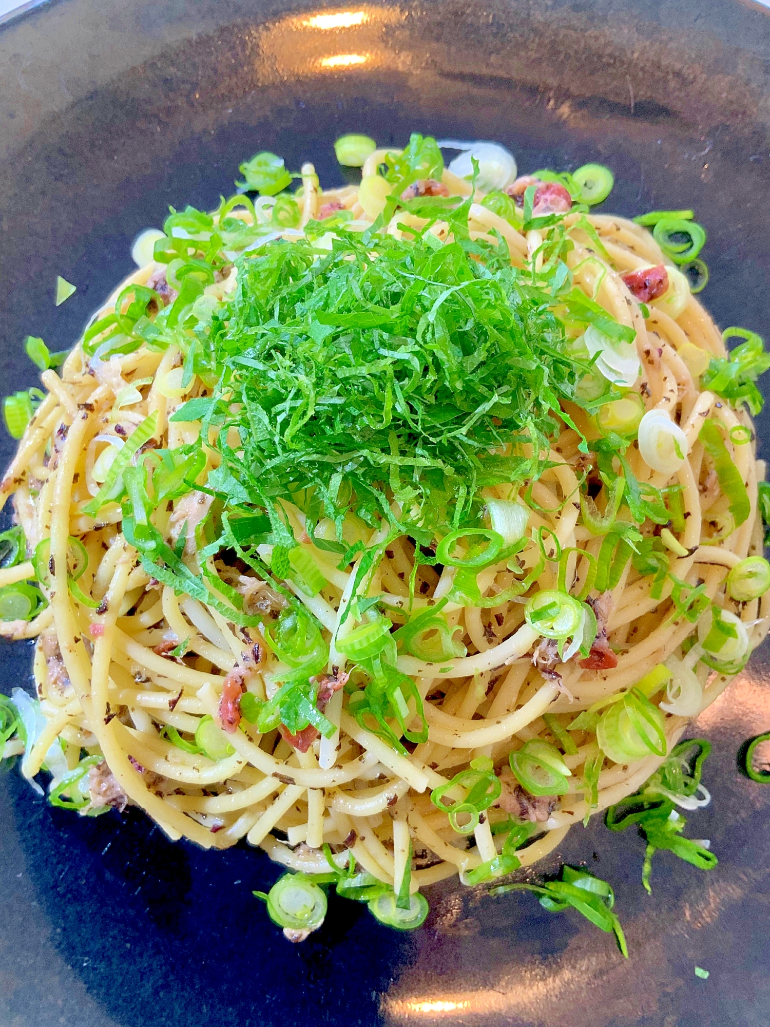 薬味たっぷり♡梅ツナパスタ(๑˃̵ᴗ˂̵)