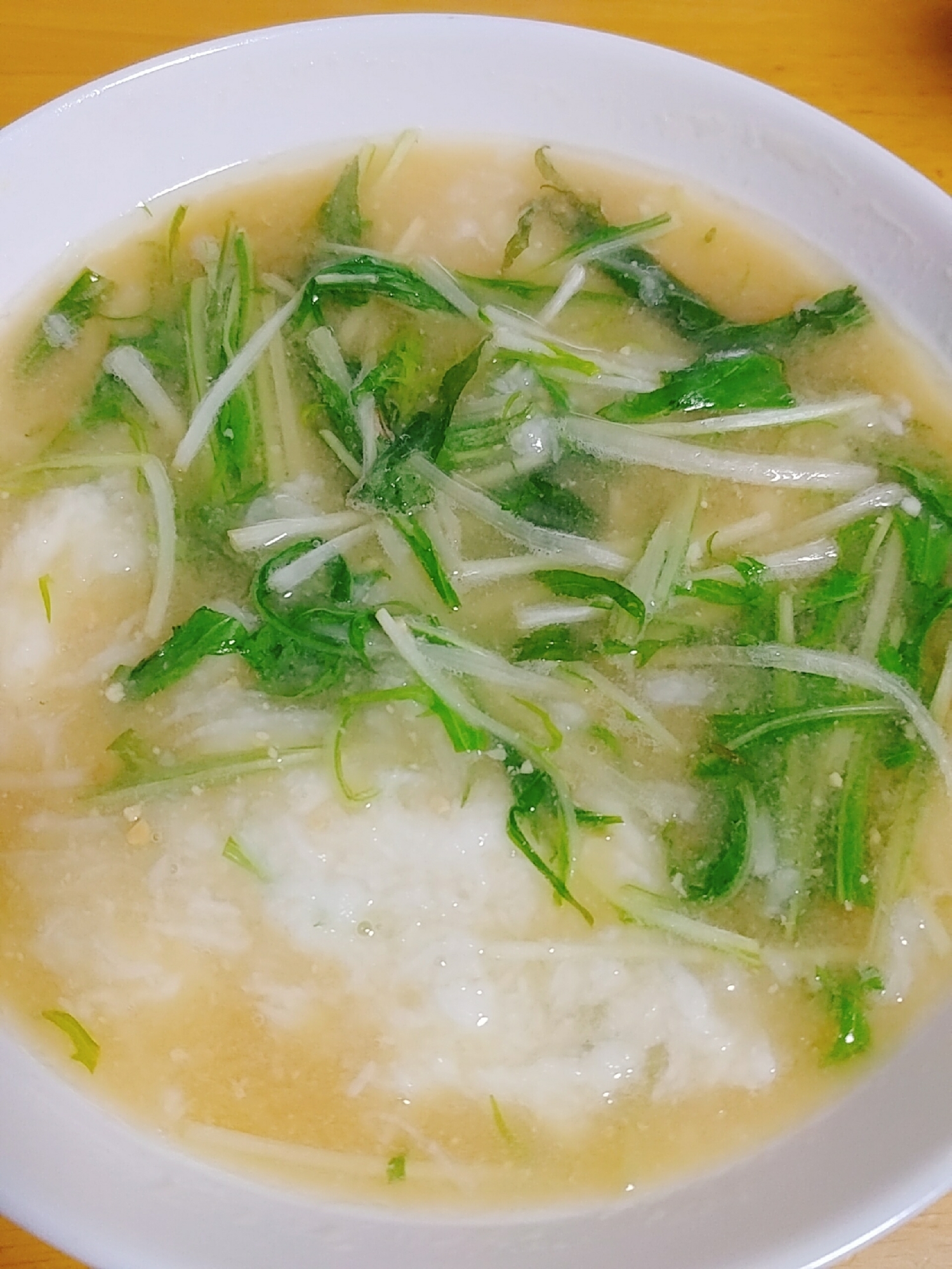 水菜と長芋のすり流し味噌汁