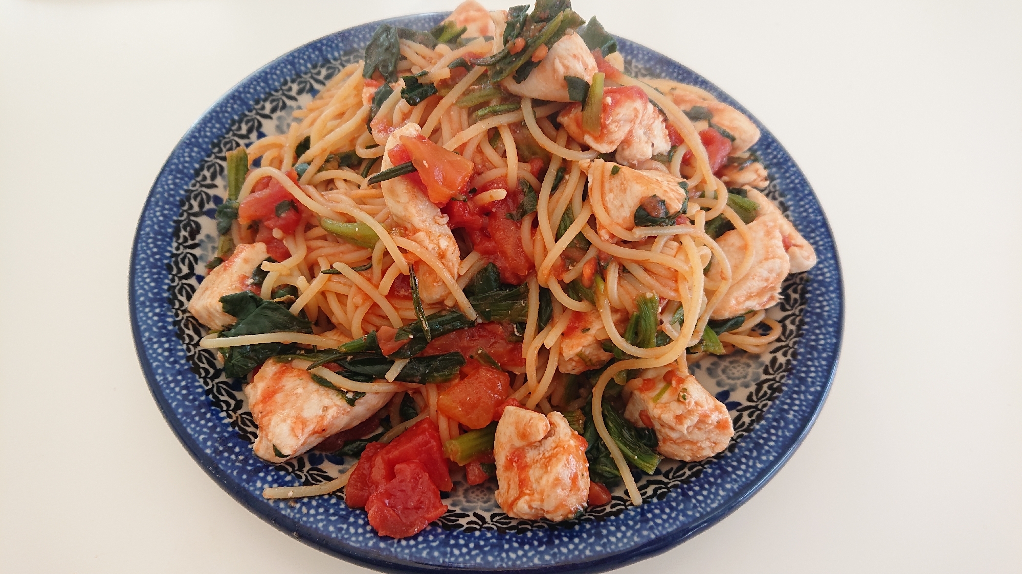 ランチに チキンとほうれん草のトマトパスタ レシピ 作り方 By Lys 楽天レシピ ランチに チキンとほうれん草のトマトパスタ レシピ 作り方 By Lys 楽天レシピ