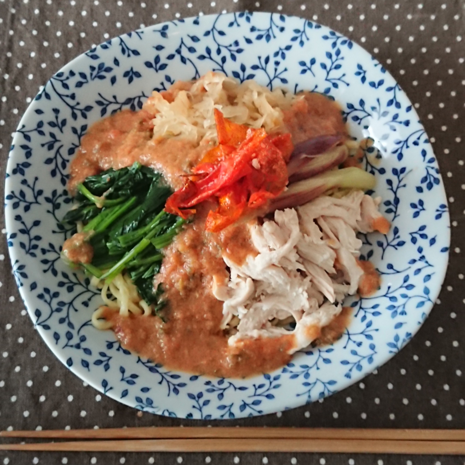 マルちゃん正麺で☆ピリ辛トマト味噌冷麺