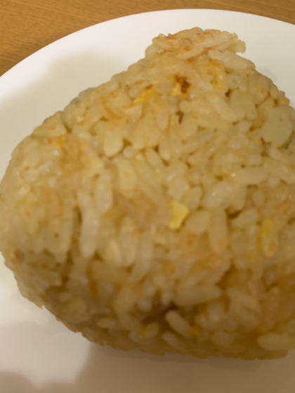 炒飯の余り物アレンジ！醤油で焼おにぎり