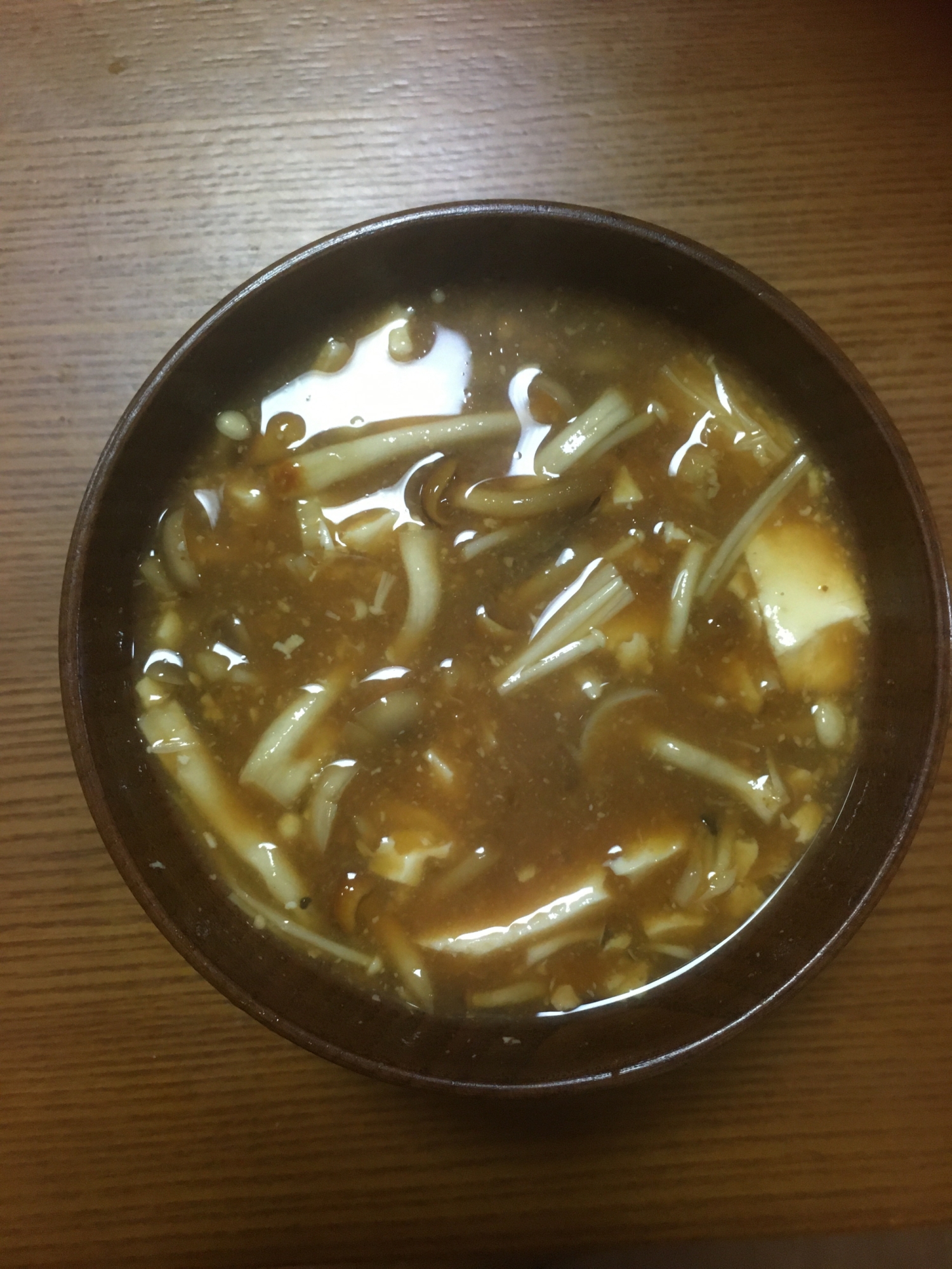 真鯛のアラの旨味！きのこ味噌汁