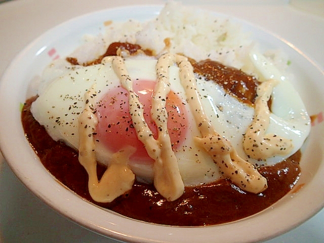 タルタルペッパーで　目玉焼きカレーライス