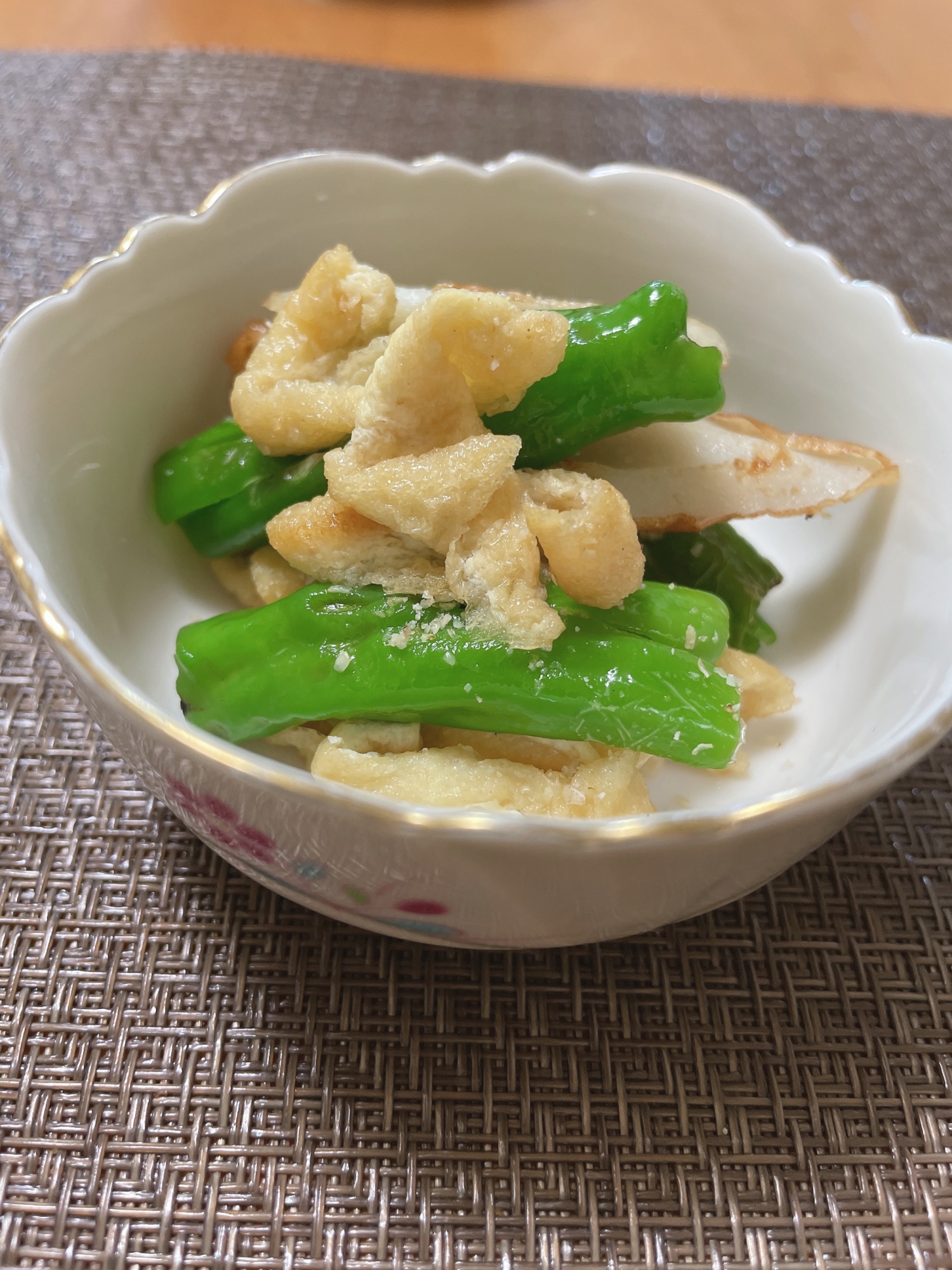ししとうと油揚げの炒め煮