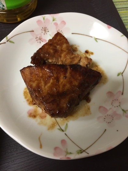 外はこってり中はふっくら　美味しいぶりの照り焼き