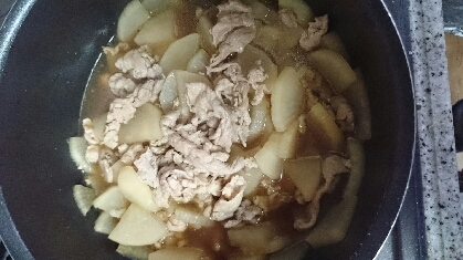 ちょうどこの材料があったので作ってみました。ほっこり味のしみた大根が美味しかったです(^^)