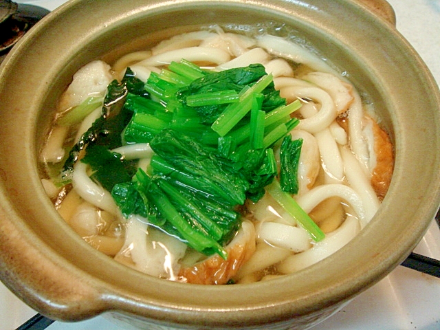 竹輪と小松菜の鍋焼きうどん