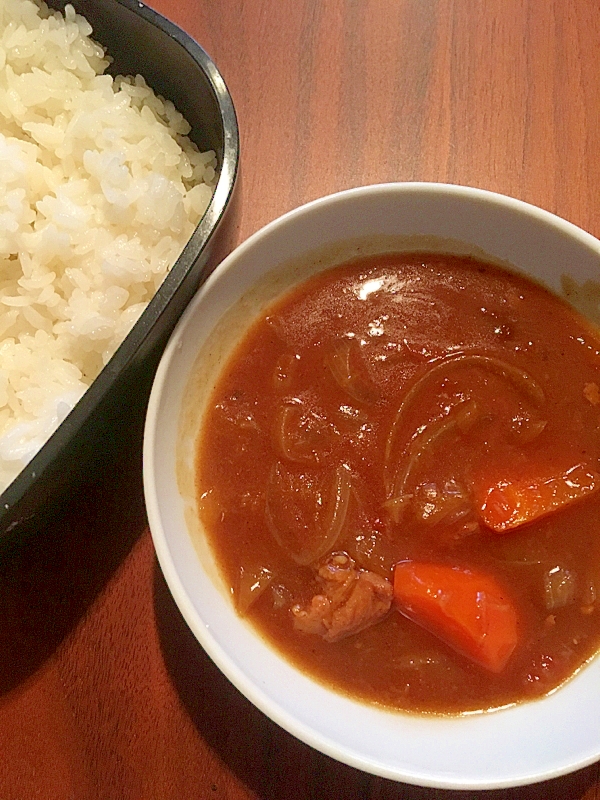 ルーを減らしてカロリーカット♪豚カレー