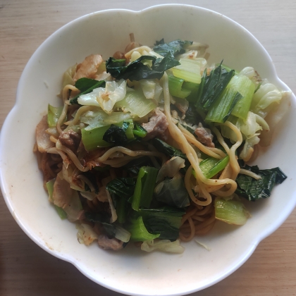 小松菜汁焼きそば