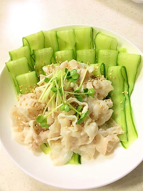 雲白肉(うんぱいろう)冷製豚肉しゃぶしゃぶ