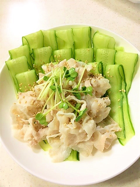 雲白肉（うんぱいろう）冷製豚肉しゃぶしゃぶ