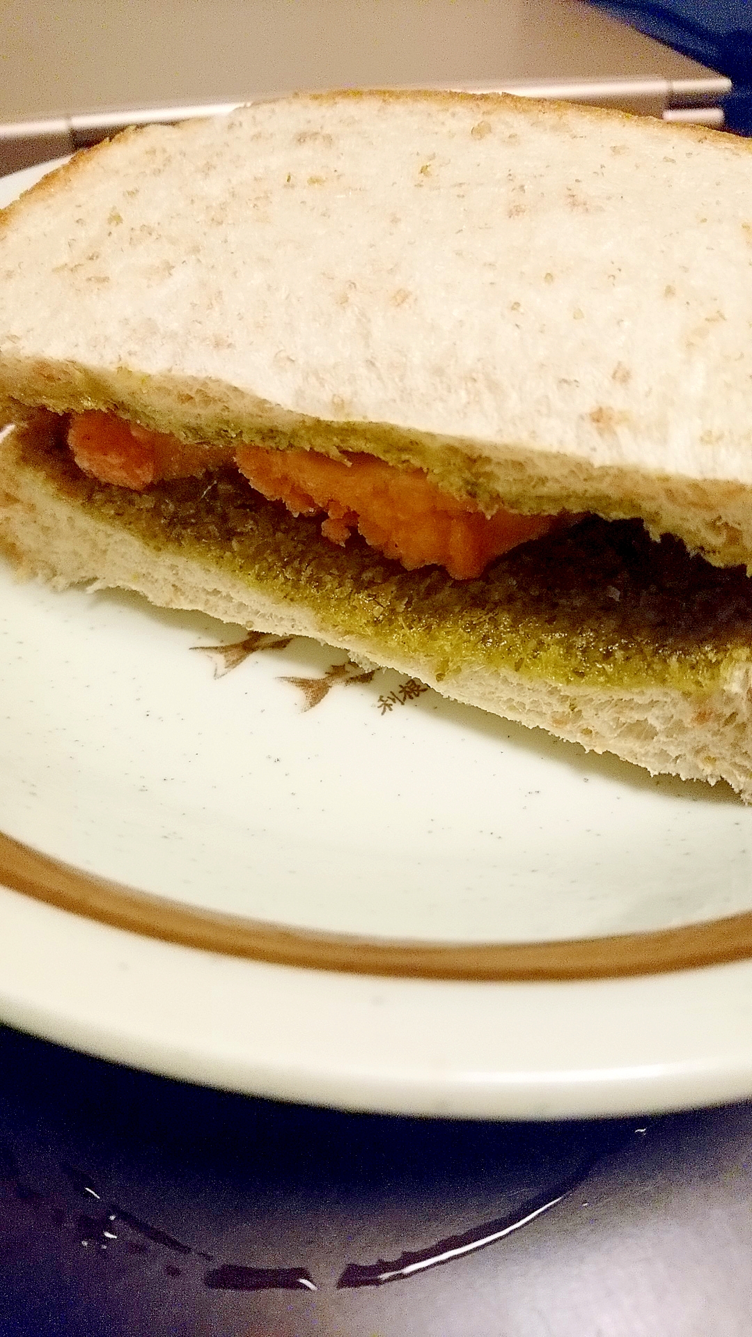 【パン料理】厚揚げとバジリコのサンドイッチ