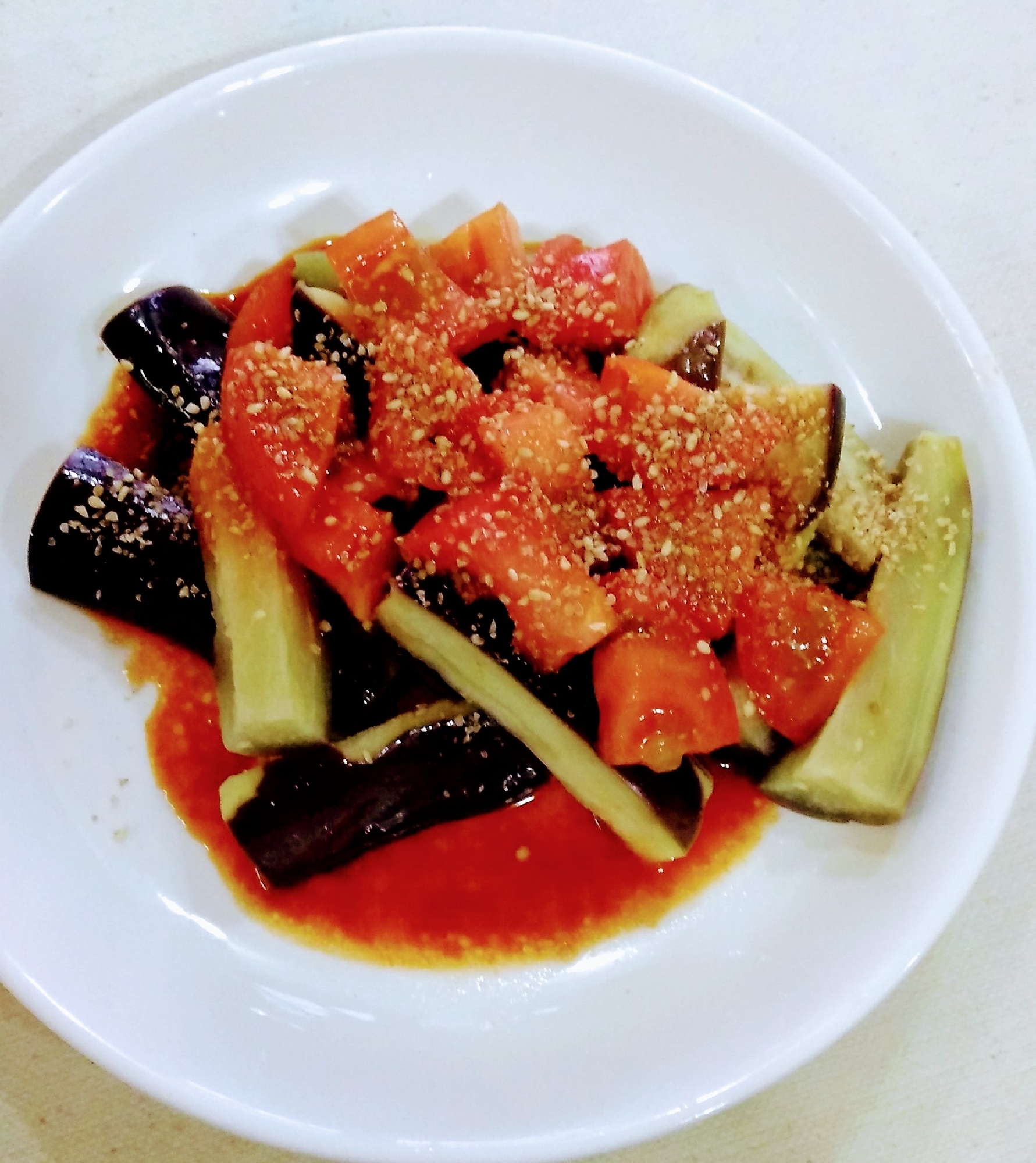 韓国風のタレが美味しい！トマト&蒸しナス