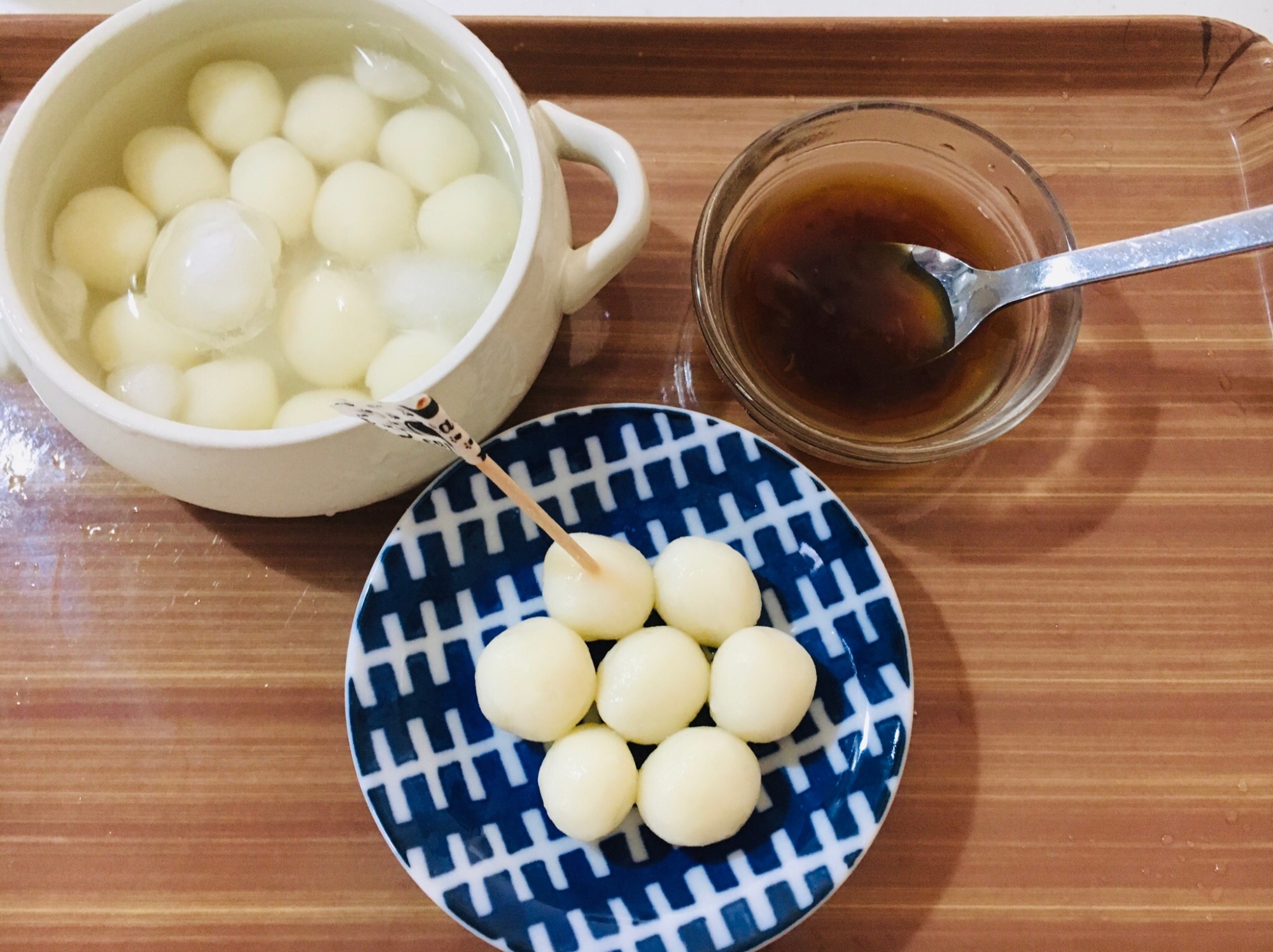 豆腐と米粉で簡単モチモチ柚みたらし団子
