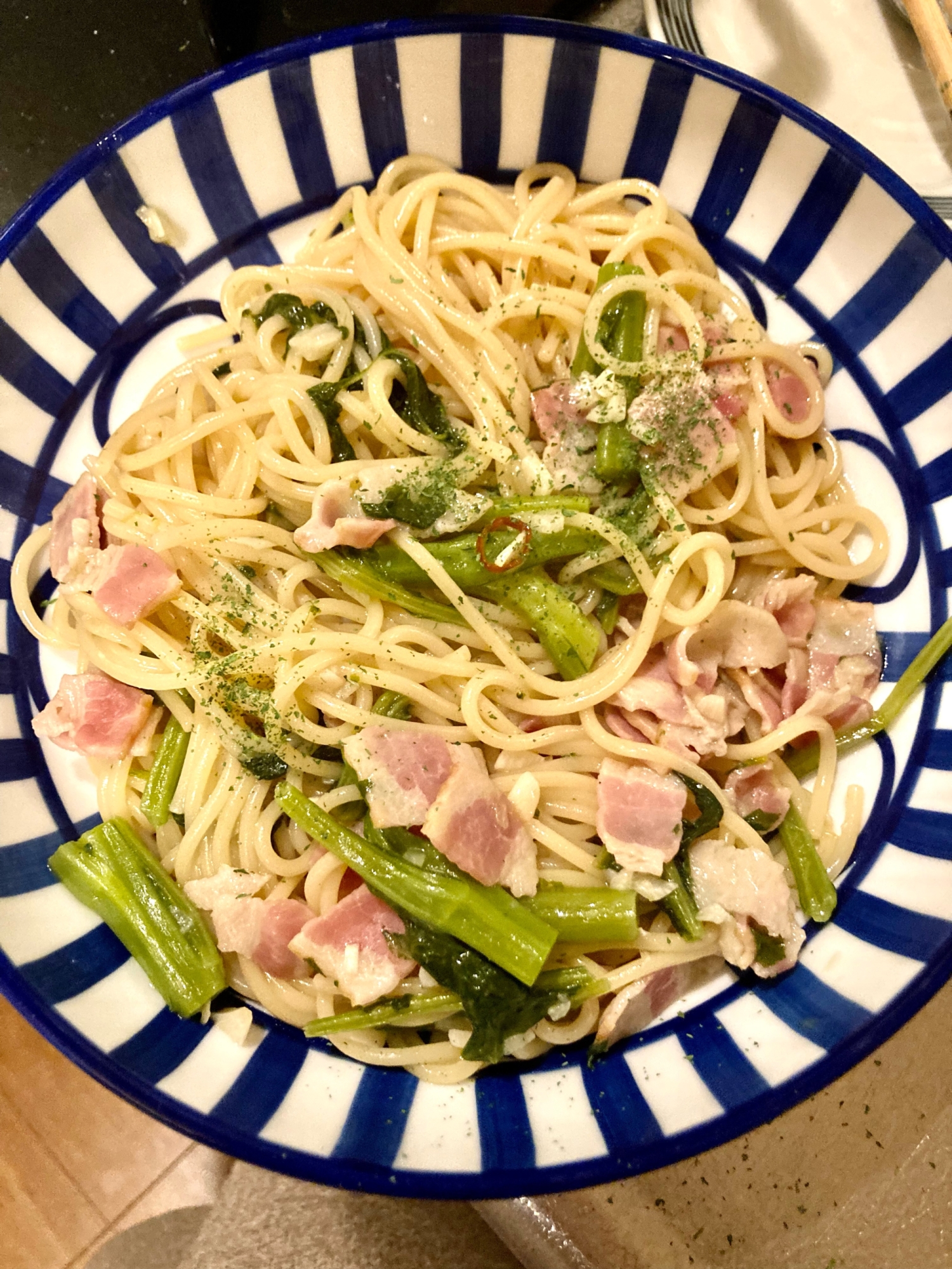 フライパンひとつで！菜の花とベーコンのパスタ