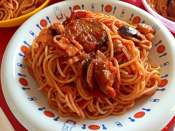 有機トマトペーストで☆茄子とベーコンのトマトパスタ