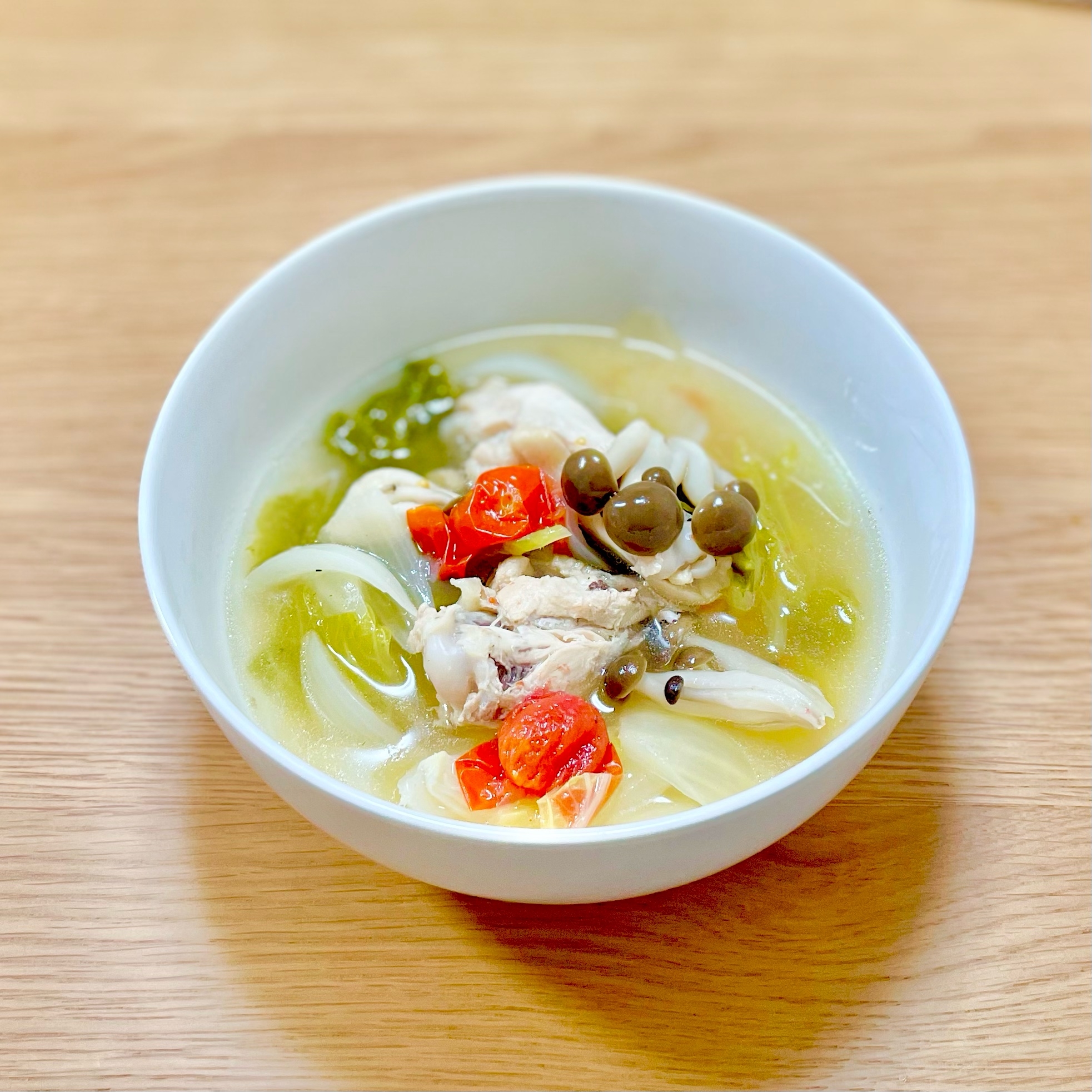 手羽元と白菜のとろとろスープ