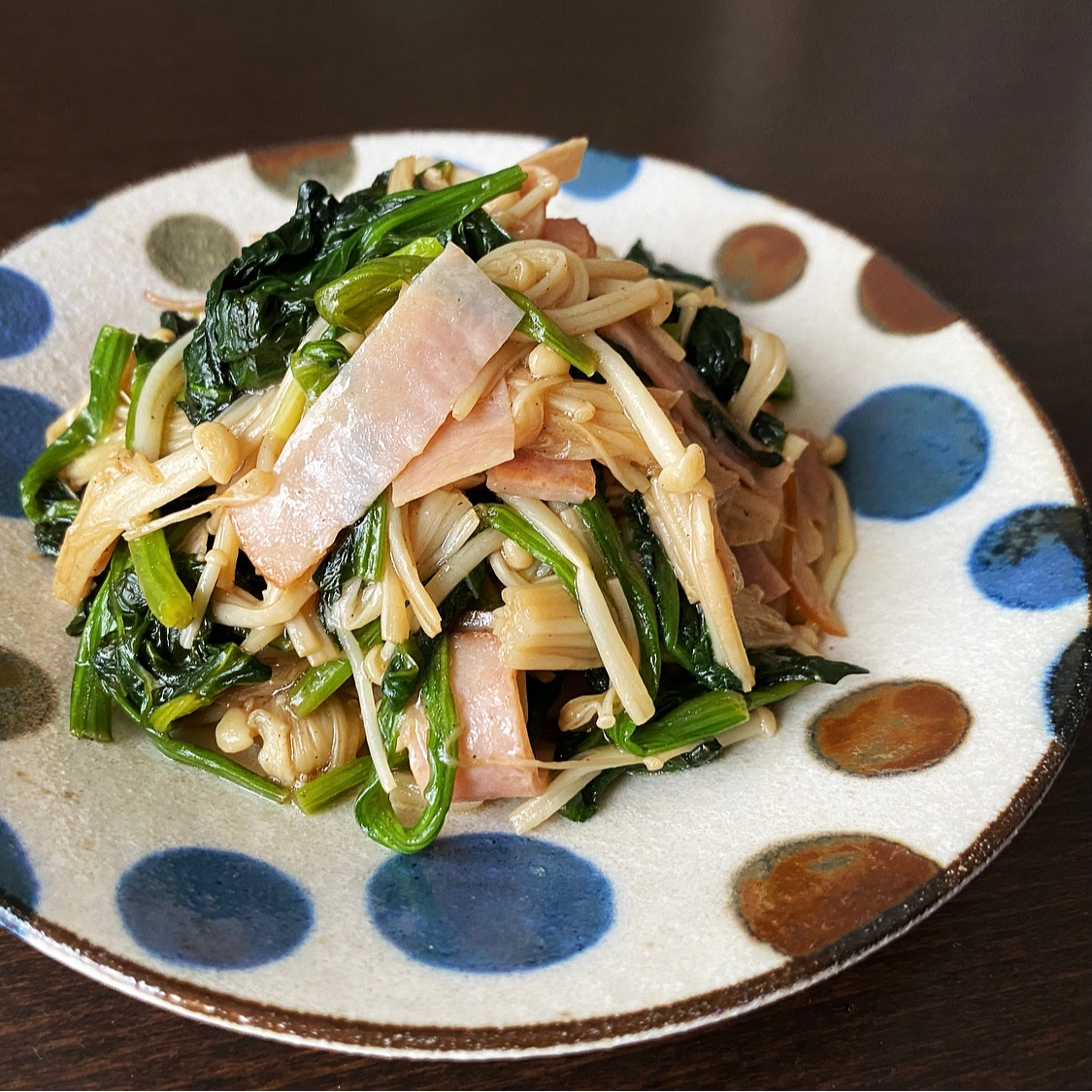 やみつき♡ほうれん草とえのきのバター醤油炒め