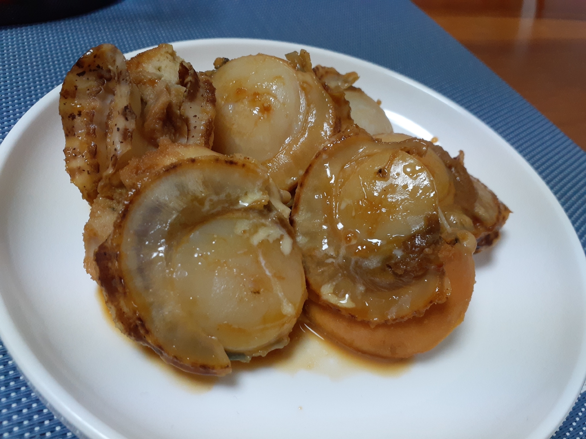 てっぱん!酒蒸しホタテのバター醤油焼き!