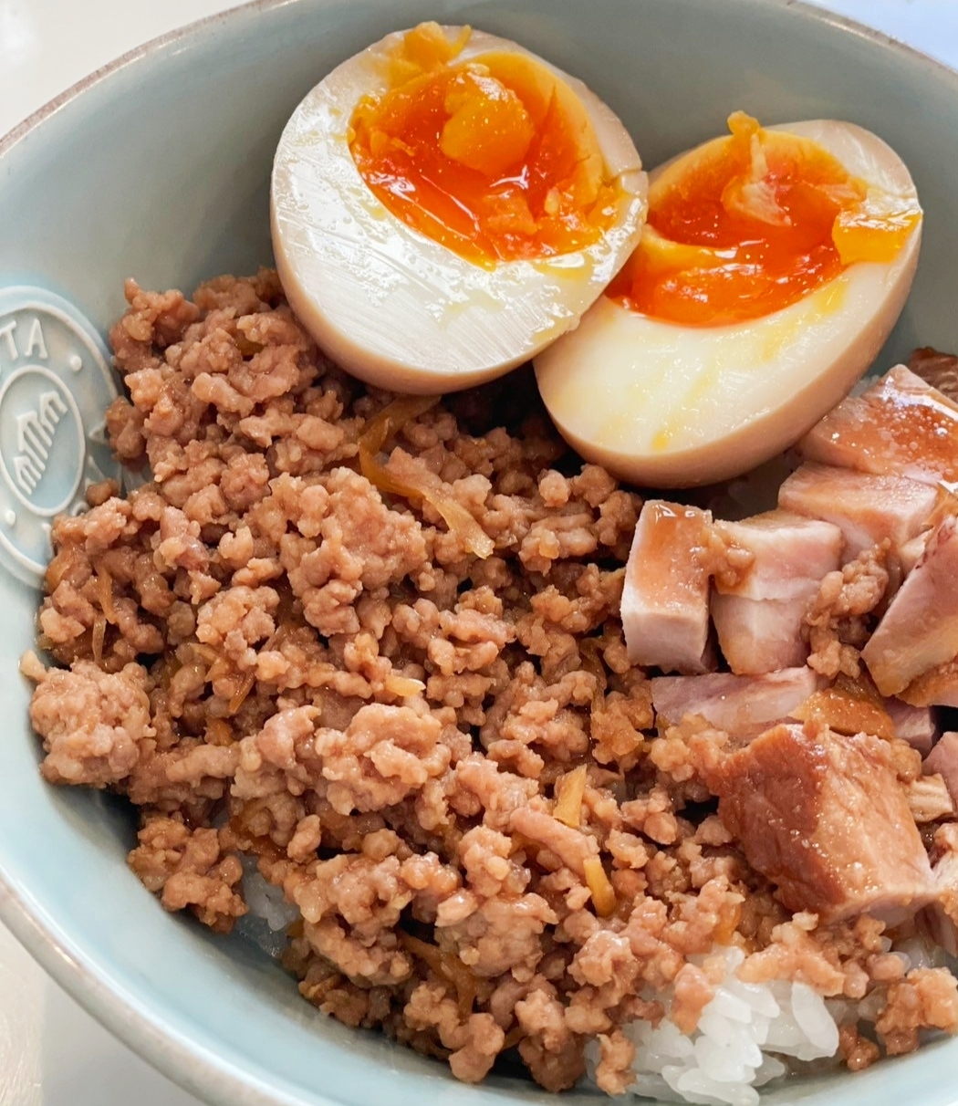 豚ひき肉の簡単そぼろ丼♪