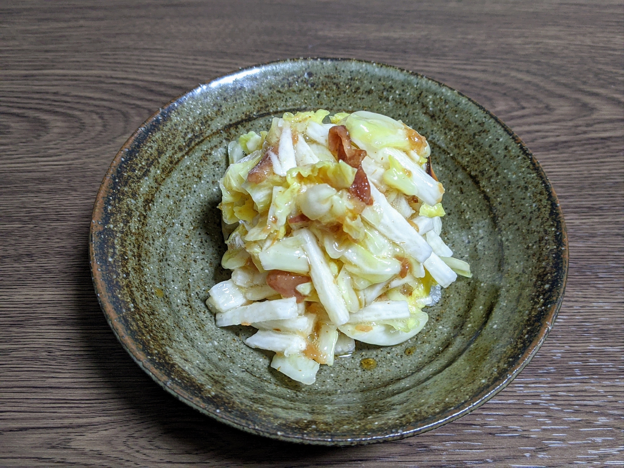 長芋とキャベツの梅おかかサラダ