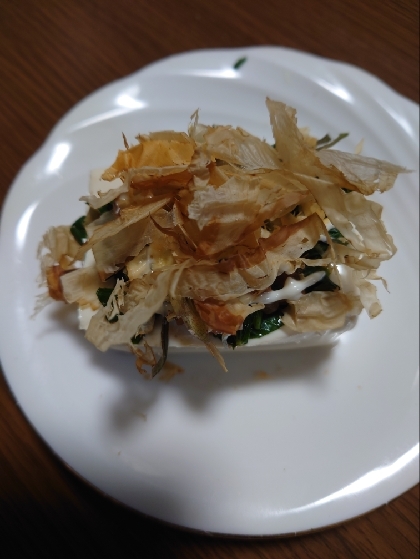 モロヘイヤとお豆腐でねばねば冷奴