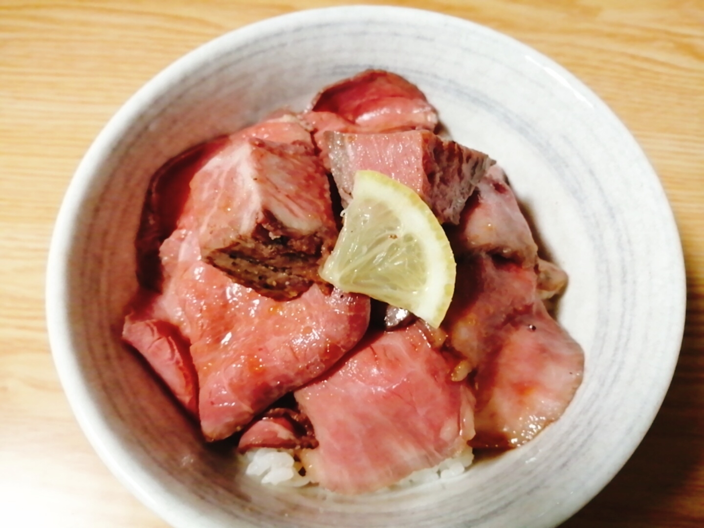 ローストビーフ丼