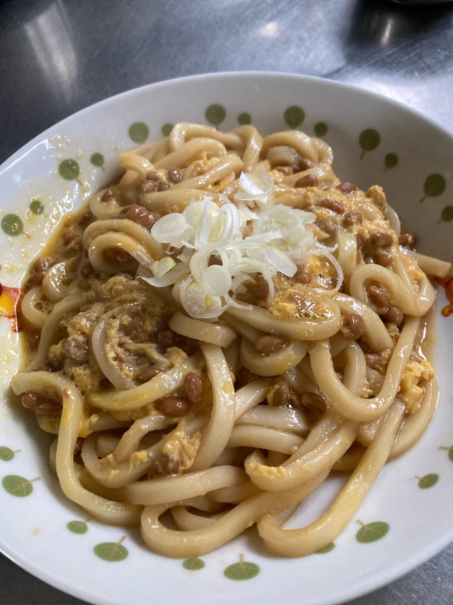 温かい納豆うどん