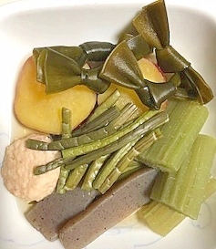 さつま芋 こんにゃく 蕗 わらびの煮物 レシピ 作り方 By 2727椿 楽天レシピ