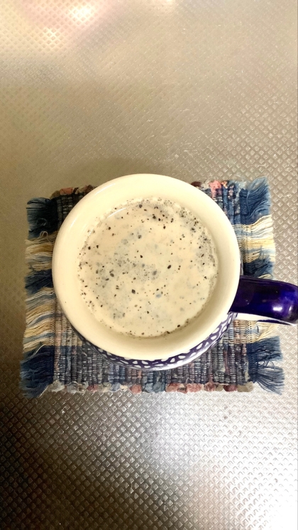 黒胡麻はちみつのカフェオレ