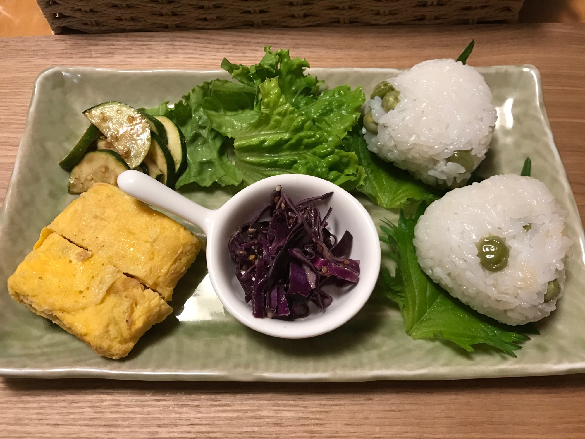 豆ご飯の朝ごはんプレート