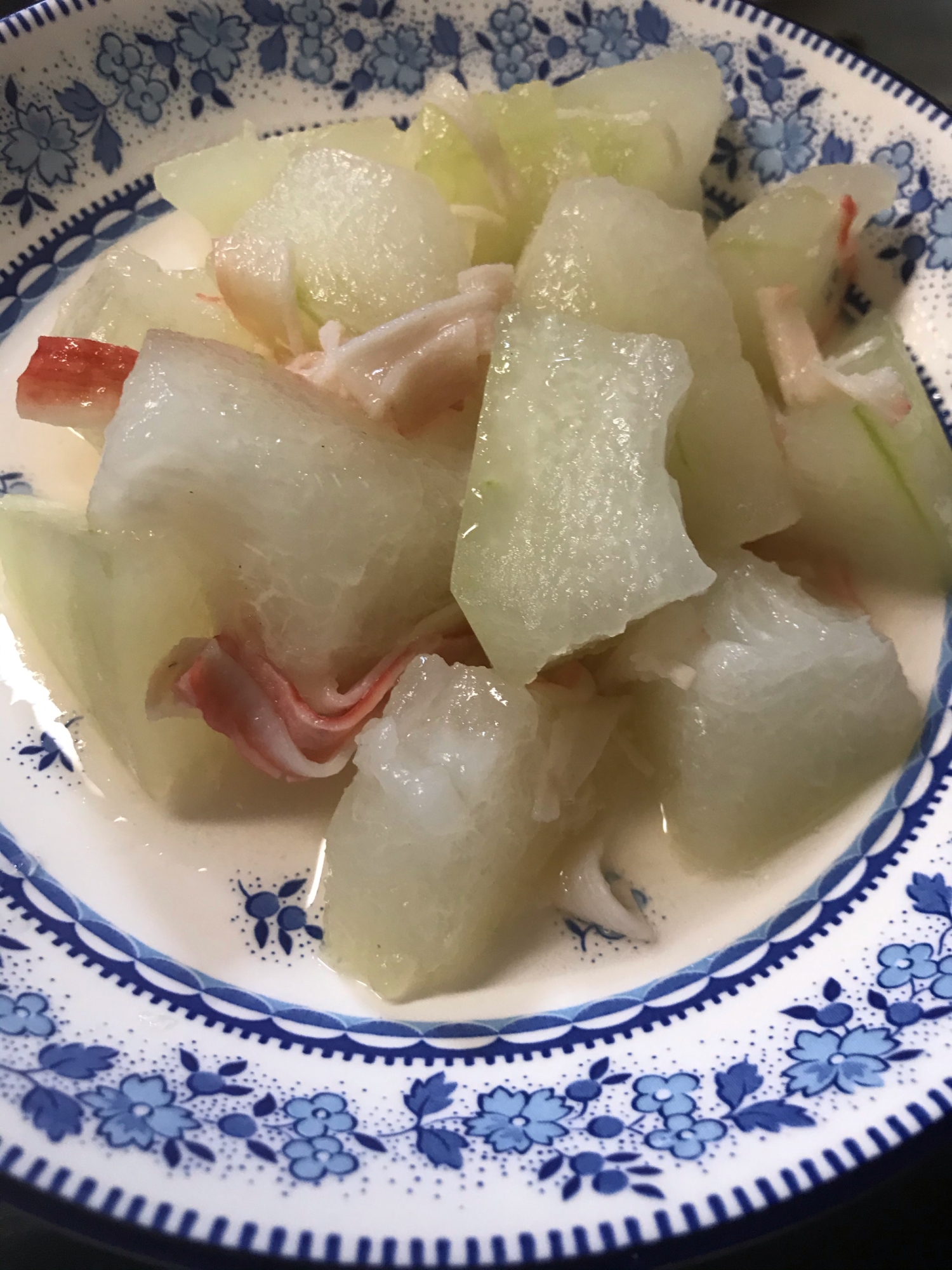 冬瓜とカニカマの鶏白湯煮