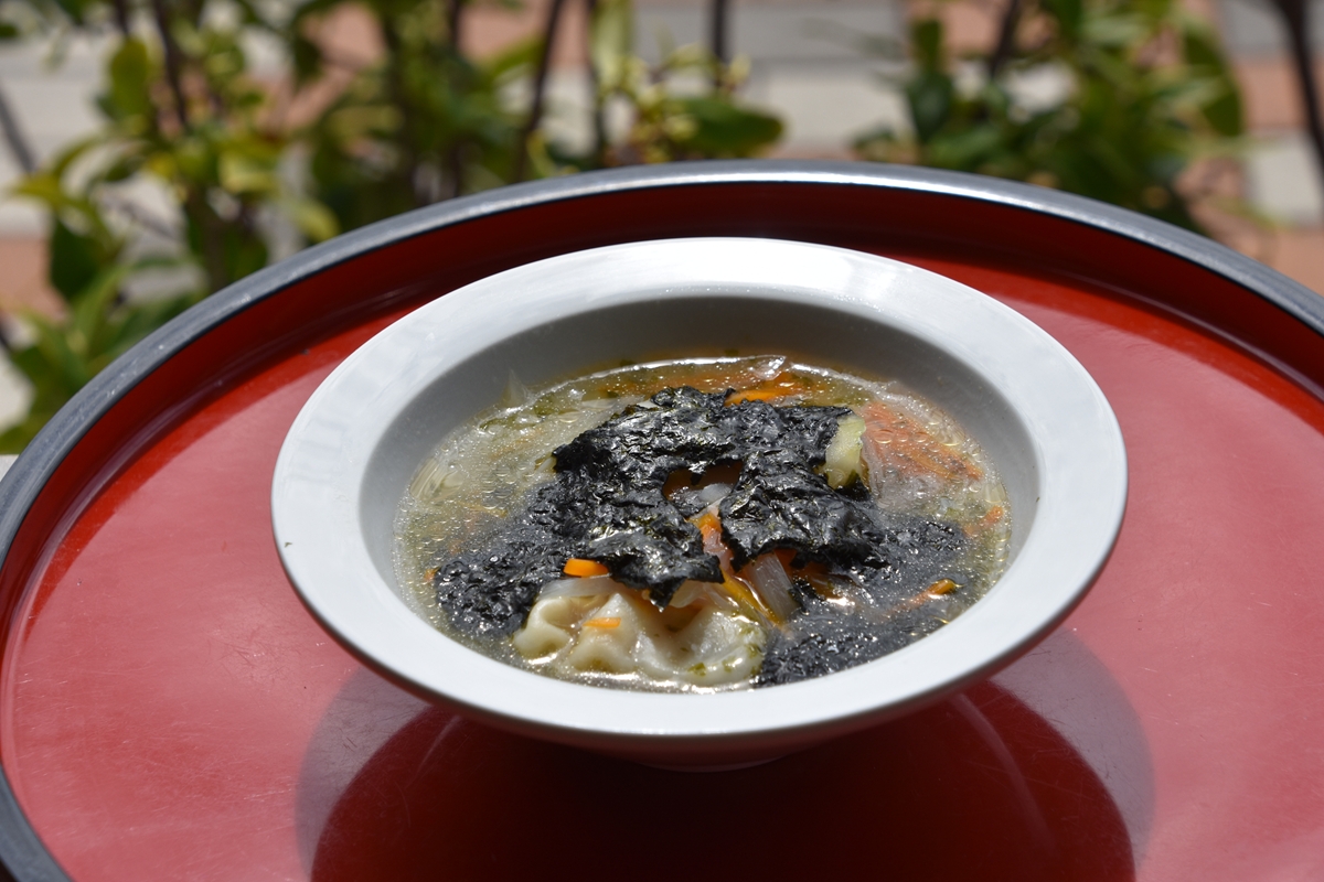 簡単！美味しい！佐賀海苔の餃子スープ