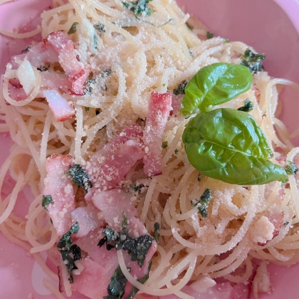 簡単！本格！バジルとベーコンのパスタ