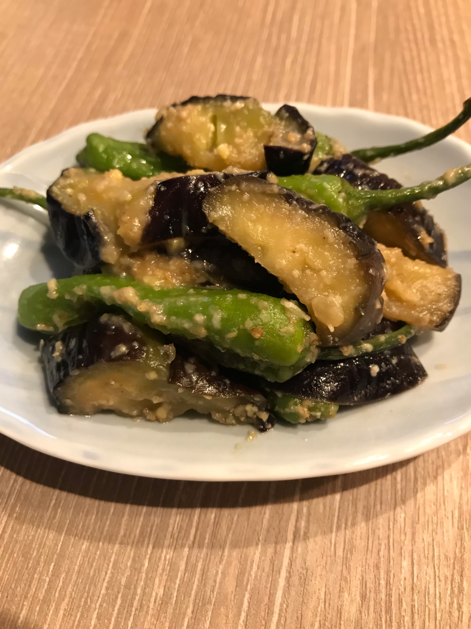 茄子とししとうの味噌炒め