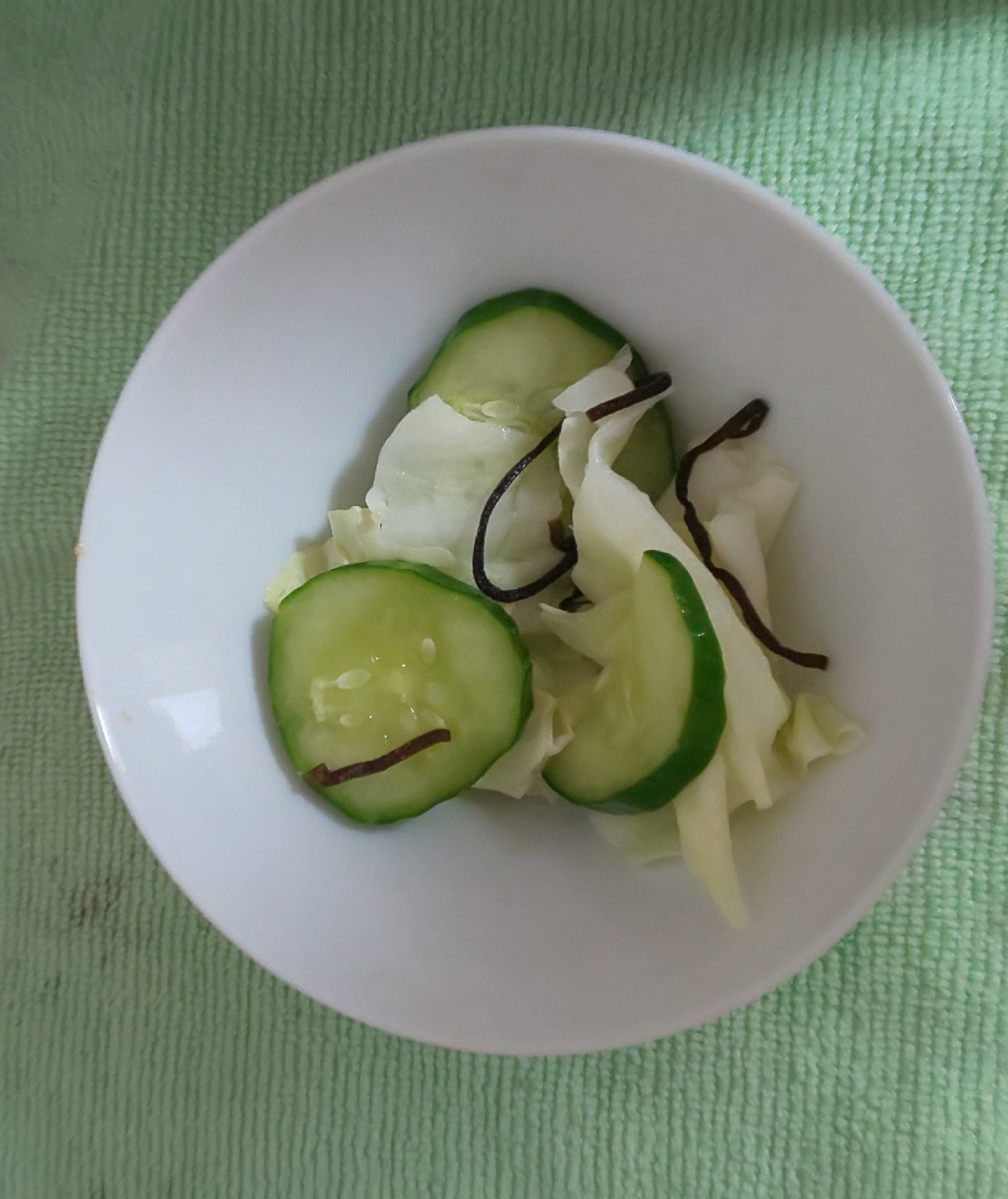 きゅうり、キャベツ塩昆布の漬け物