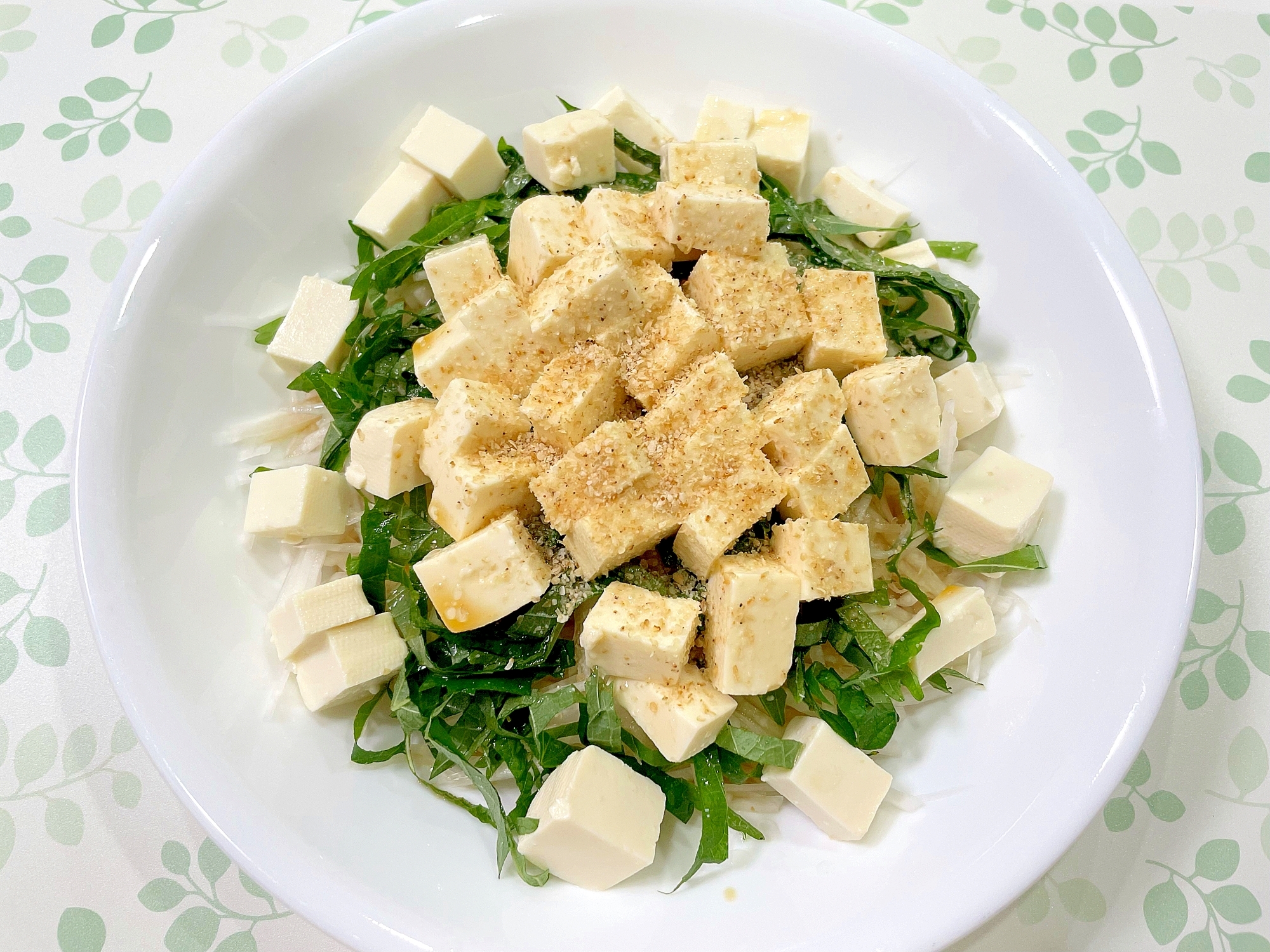 豆腐と大葉の大根サラダ