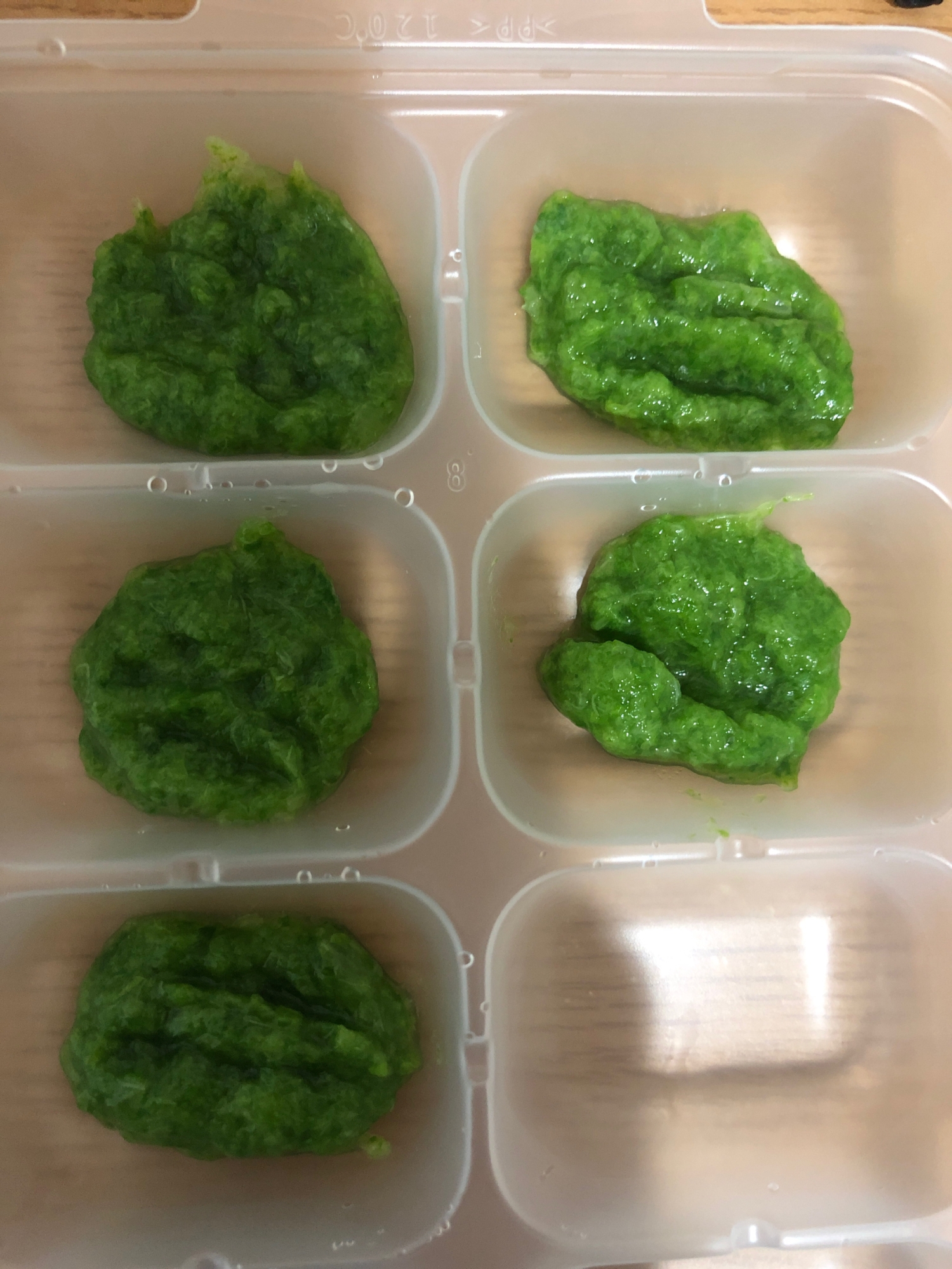 離乳食初期〜中期 レタスのペースト