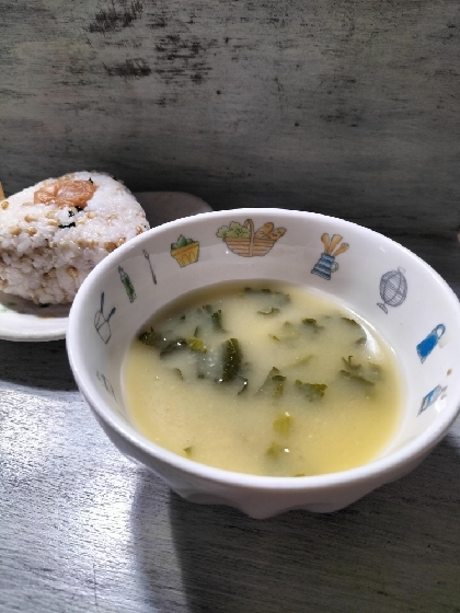 大根しめじキャベツ味噌汁